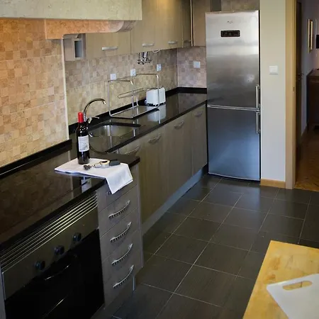 Apartment In Graca 82